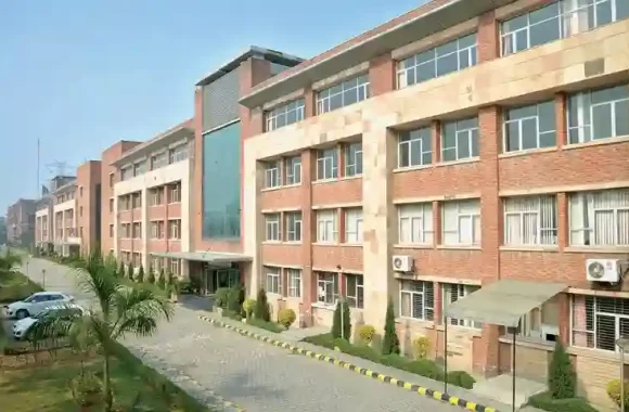 top 10 engineering colleges in noida