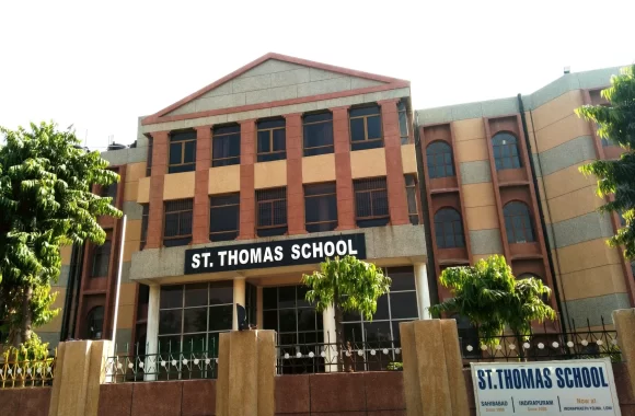 TOP 10 BEST ENGINEERING COLLEGE IN NOIDA